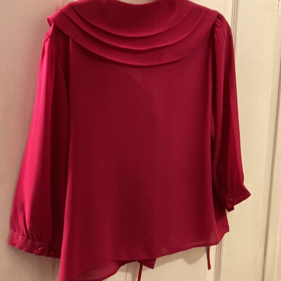 Josephine Sz 14 raspberry pleated blouse collared 3/4sleeves button closure wrap - Picture 5 of 10